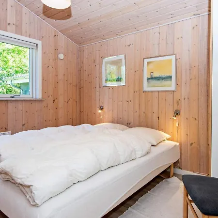 Three-bedroom Holiday In Tarm 5 Vakantiehuis
